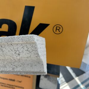 Caja de 2 Metros de RETAK Moldura MINI GRIEGA